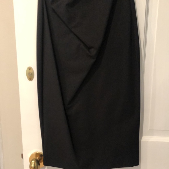 Black dress worn once - Picture 4 of 6